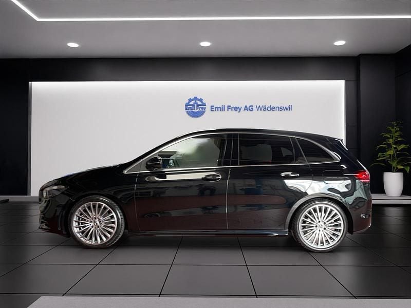 Gebraucht Mercedes B250e AMG line 238 PS (175 kW) 2025 Van / Kleinbus
