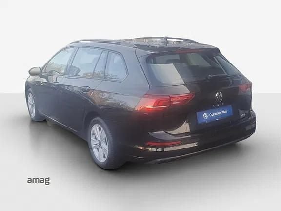 Gebraucht VW Golf VIII Life 150 PS (110 kW) 2025 Grenadill black metallic Kombi