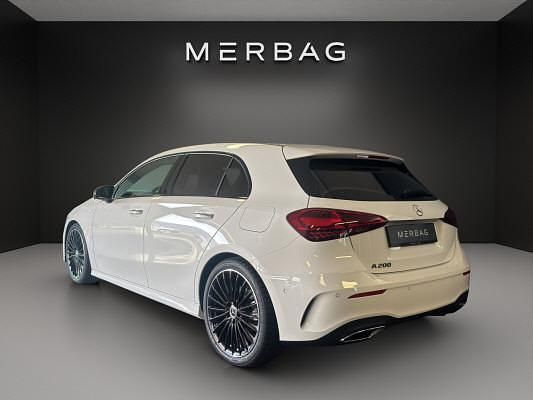 Neu Mercedes A200 Night 163 PS (119 kW) 2025 Weiss Limousine