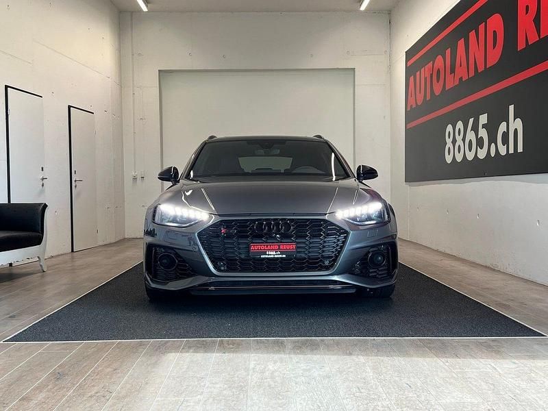 Gebraucht Audi RS4 Ambiente 450 PS (330 kW) 2023 Kombi