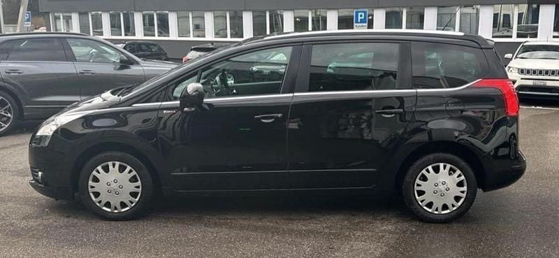 Gebraucht 2012 Peugeot 5008 Family Van / Kleinbus | CHF 8’500 - Bild 1/4