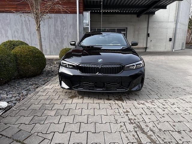 Gebraucht 2024 BMW 330 M Sport Limousine | CHF 72’000 - Bild 1/4