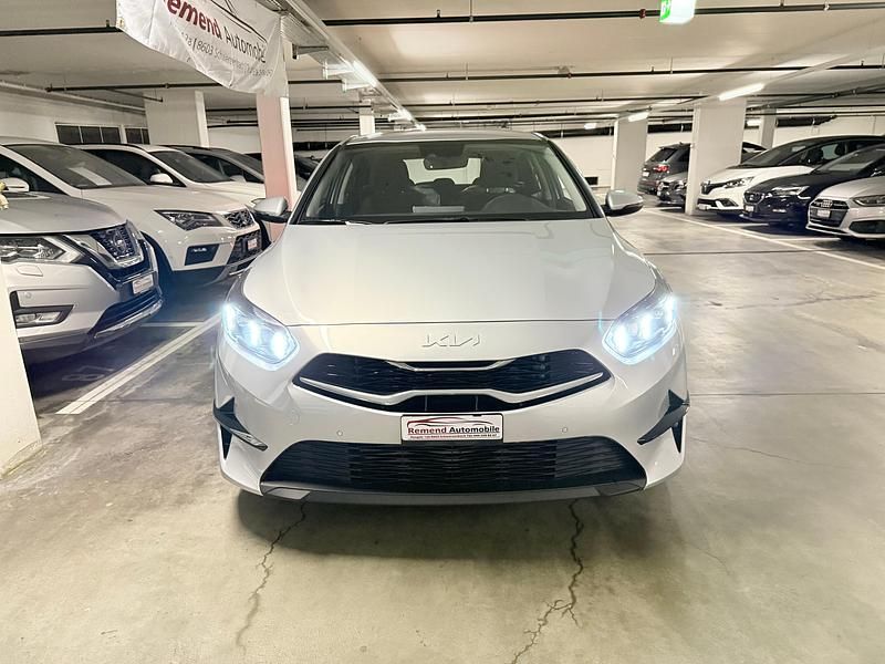 Gebraucht Kia Ceed 160 PS (117 kW) 2022 Kleinwagen