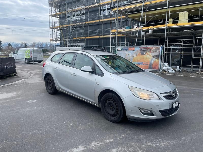 Gebraucht Opel Astra Sport 165 PS (121 kW) 2012