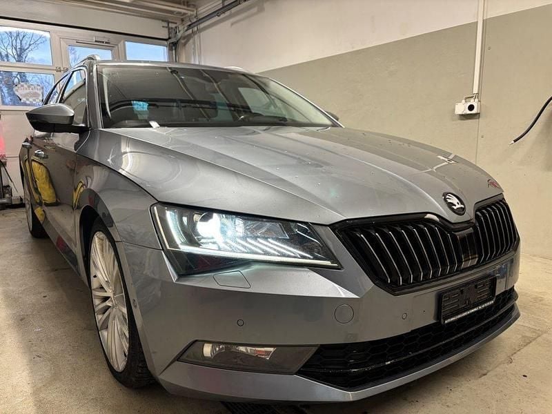 Gebraucht Skoda Superb Style 280 PS (205 kW) 2015 Kombi