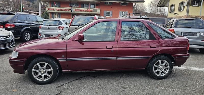 Gebraucht Ford Escort Ghia 89 PS (65 kW) 1993