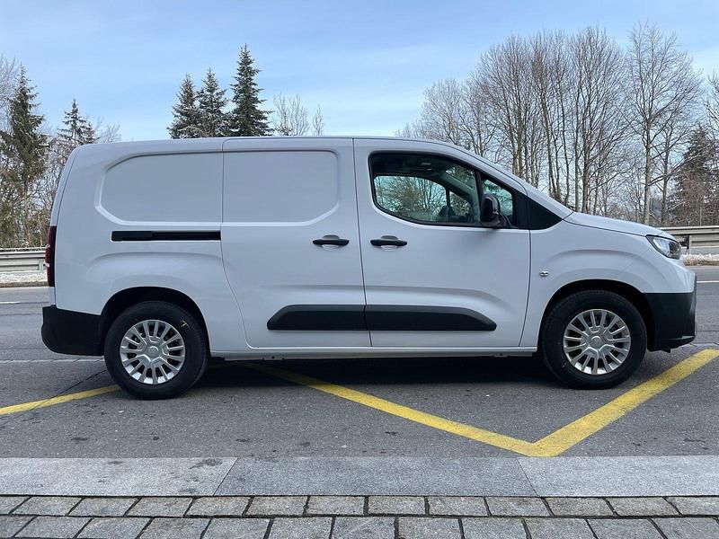 Neu Toyota Proace City Advance 100 kW (136 PS) 2025 Van / Kleinbus