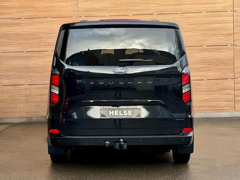 Gebraucht Ford Tourneo Titanium 136 PS (100 kW) 2025