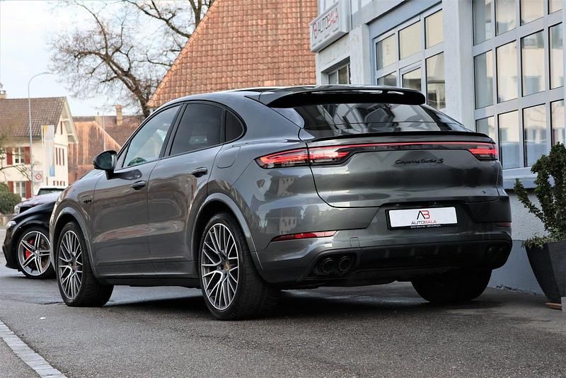 Gebraucht Porsche Cayenne Turbo 680 PS (500 kW) 2022 SUV