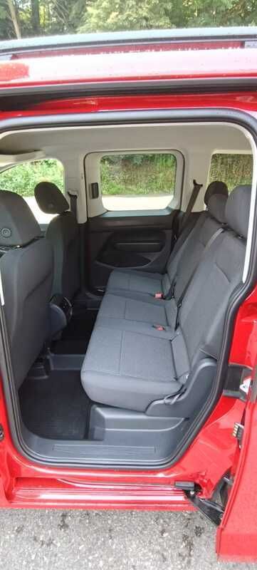 Neu VW Caddy 122 PS (89 kW) 2025 Rot Van / Kleinbus