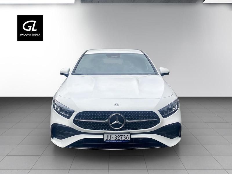 Gebraucht Mercedes A220 190 PS (139 kW) 2024 Weiss Limousine