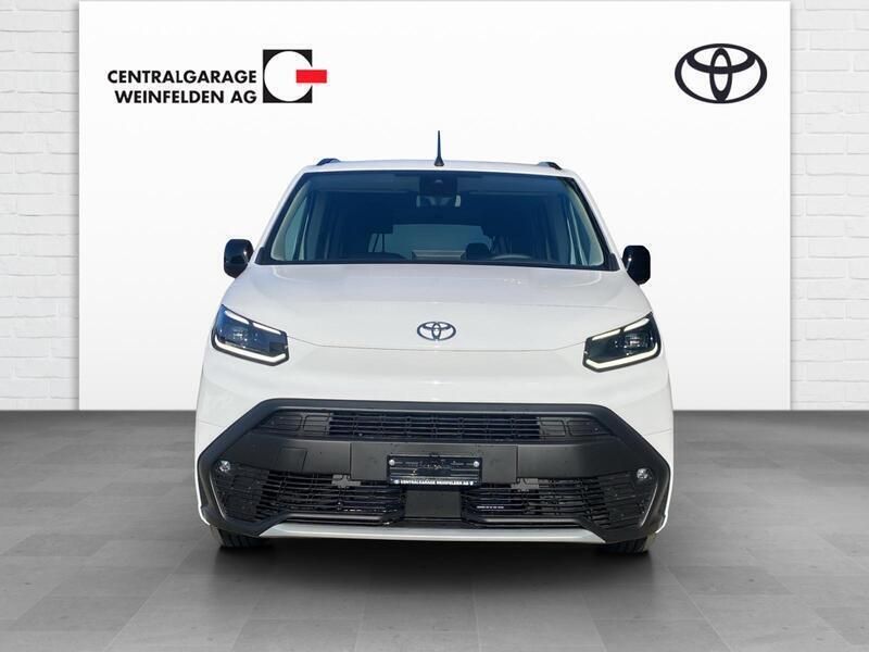 Gebraucht Toyota Proace Verso City 130 PS (95 kW) 2024 Weiss Kombi