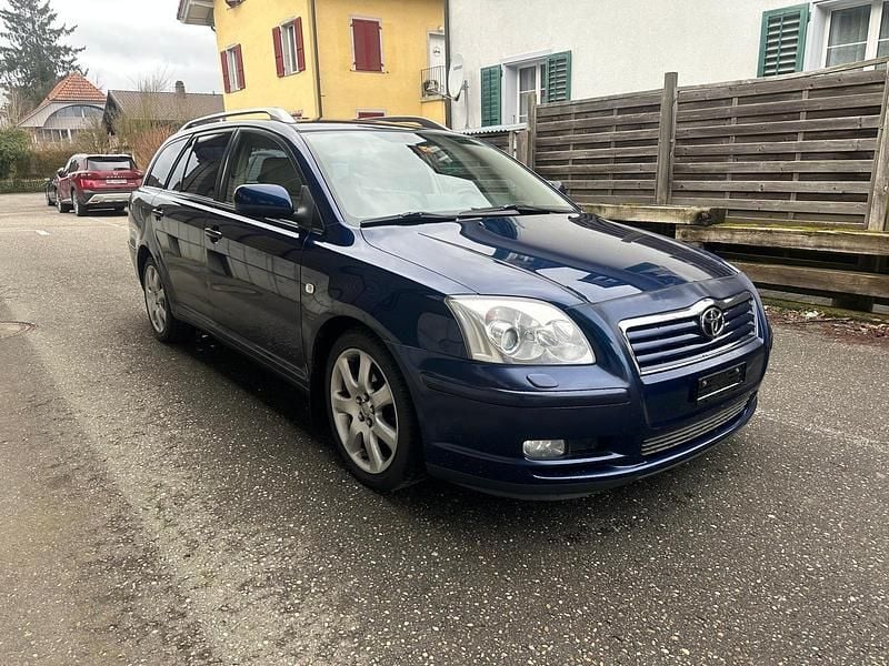 Gebraucht Toyota Avensis Sol 163 PS (119 kW) 2005 Kombi