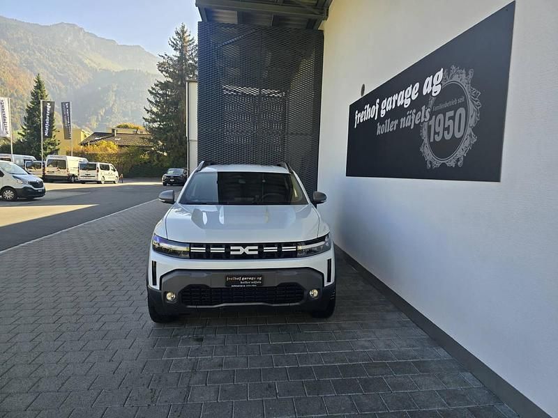 Neu Dacia Duster Journey 131 PS (96 kW) 2025 Weiss SUV