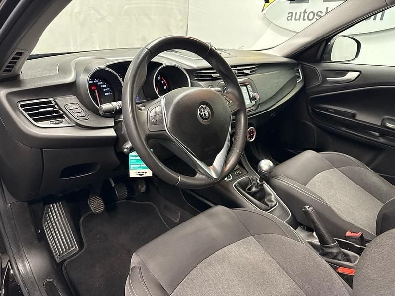 Gebraucht Alfa Romeo Giulietta 150 PS (110 kW) 2017 Kleinwagen
