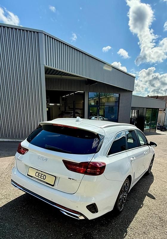 Neu Kia Ceed Sportswagon GT-Line 140 PS (102 kW) 2025 Kombi