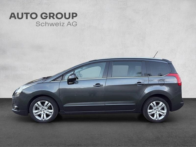 Gebraucht Peugeot 5008 Family 156 PS (114 kW) 2013 Van / Kleinbus
