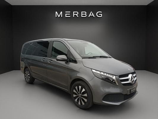 Gebraucht Mercedes V220 163 PS (119 kW) 2023 Grau Van / Kleinbus