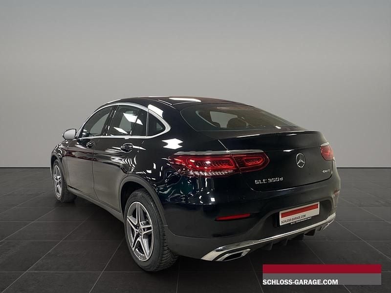 Gebraucht Mercedes GLC300 AMG line 245 PS (180 kW) 2022 Coupé