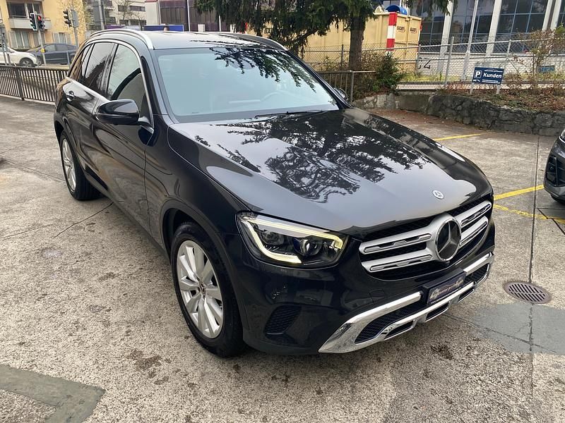 Gebraucht Mercedes GLC300e 272 PS (200 kW) 2019 Anthrazit SUV