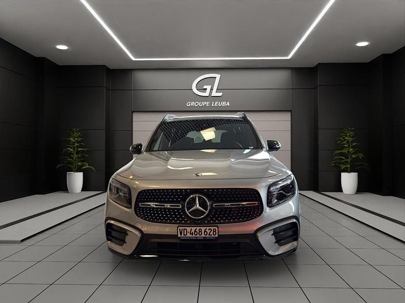 Gebraucht Mercedes GLB220 190 PS (139 kW) 2025 Grau SUV