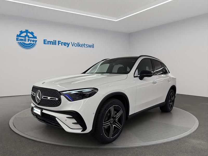 Neu Mercedes GLC220 AMG line 220 PS (161 kW) 2025 Weiss SUV