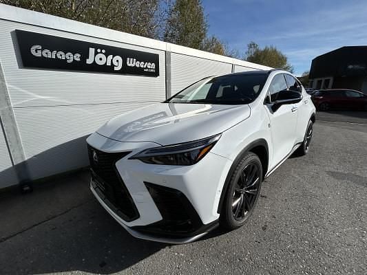 Weiss Gebraucht 2025 Lexus NX450h+ E-FOUR F-Sport SUV | CHF 75’900 (Etwas zu teuer) - Bild 1/4