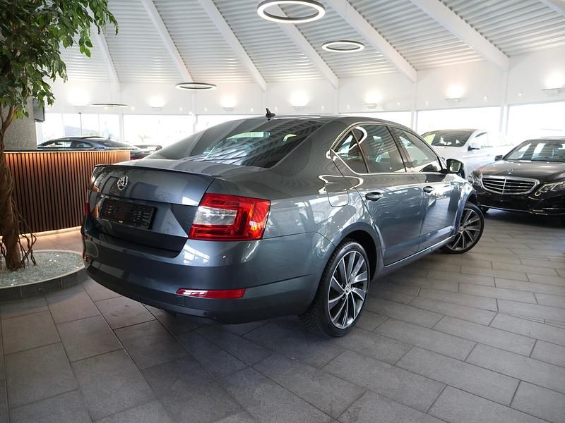 Gebraucht Skoda Octavia LAURIN & KLEMENT 180 PS (132 kW) 2015