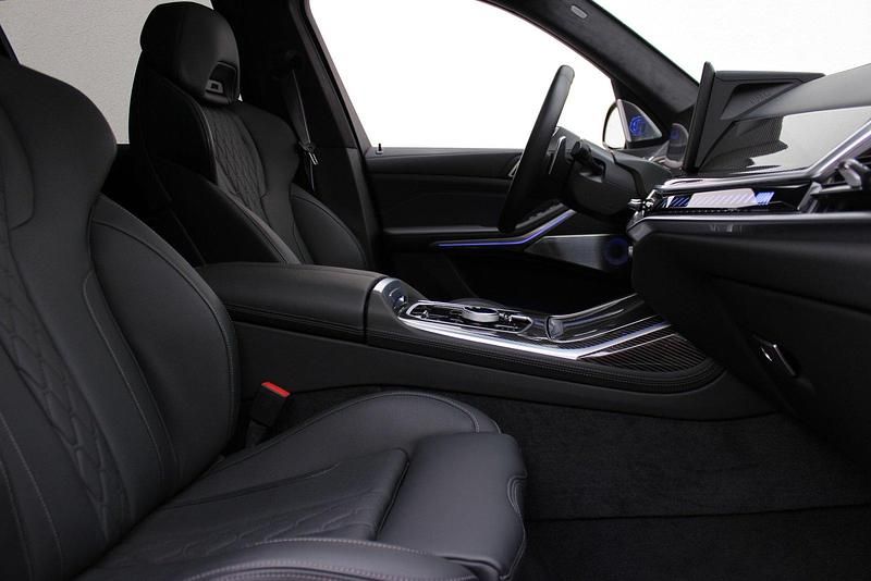 Gebraucht BMW X7 M Sport 530 PS (389 kW) 2023 Schwarz SUV