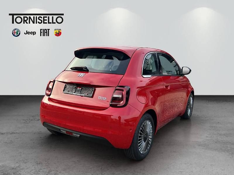 Neu Fiat 500e Red 86 kW (118 PS) 2025 Limousine