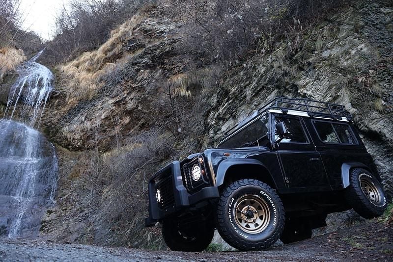 Gebraucht Land Rover Defender 122 PS (89 kW) 2009