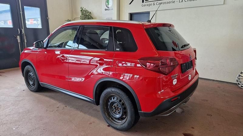 Gebraucht Suzuki Vitara 140 PS (102 kW) 2019 Rot SUV