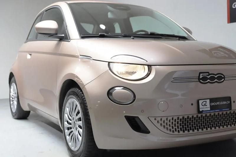 Gebraucht Fiat 500e 87 kW (119 PS) 2026 Rosa Kleinwagen