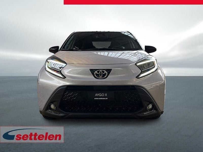 Gebraucht Toyota Aygo X Edition 72 PS (52 kW) 2024 Silber SUV