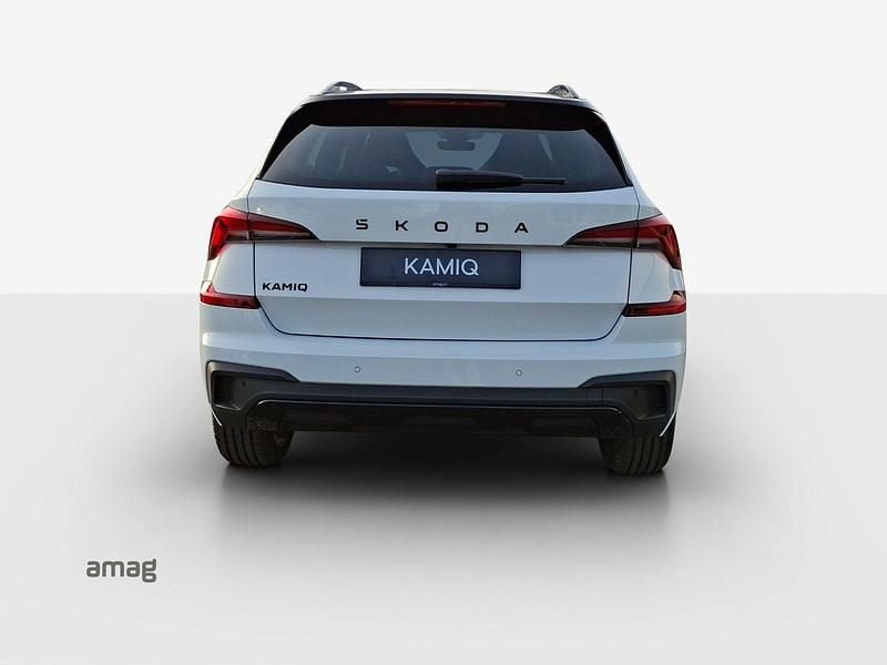 Neu Skoda Kamiq Monte Carlo 150 PS (110 kW) 2026 Moon weiss, metallic mit schwarzem dach SUV