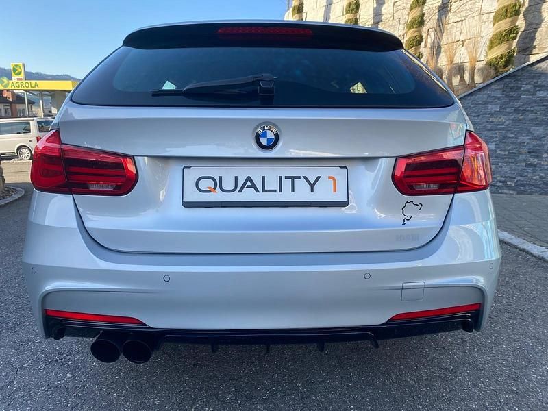 Gebraucht BMW 330 M Sport 252 PS (185 kW) 2017 Kombi