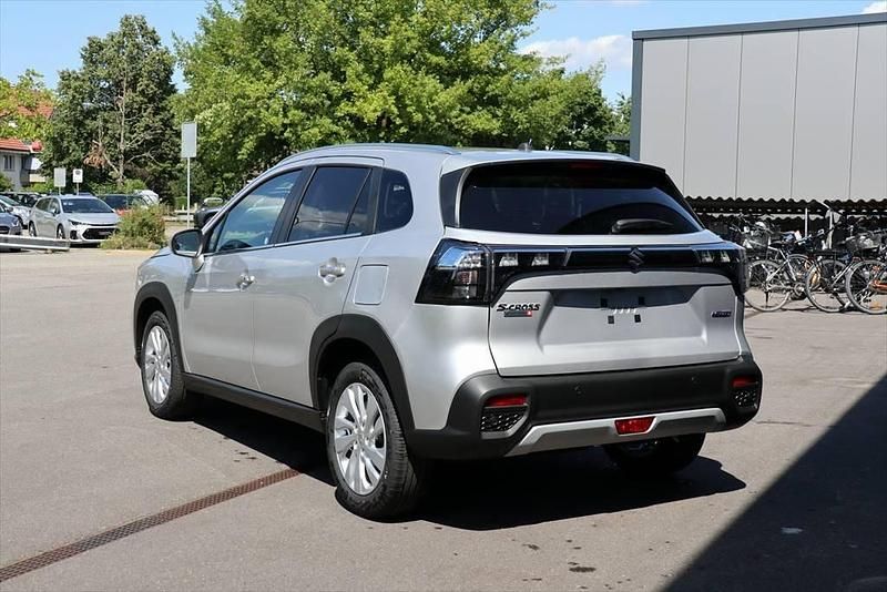 Neu Suzuki SX4 129 PS (94 kW) 2025 Kombi