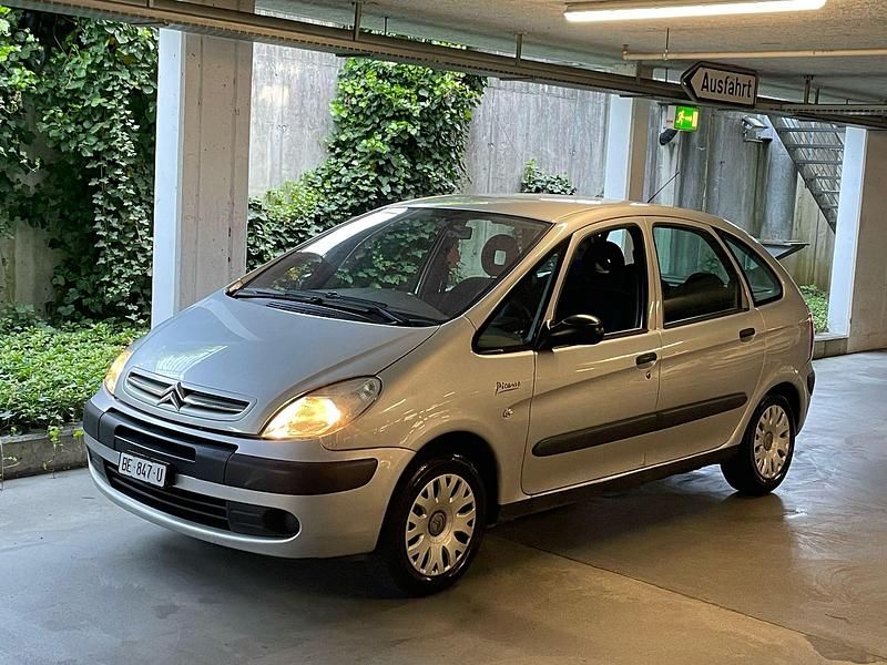 Gebraucht 2006 Citroën Xsara Picasso Exclusive Van / Kleinbus | CHF 2’999 - Bild 1/4