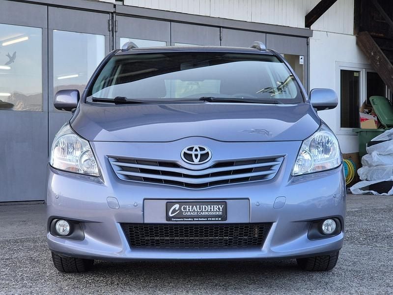 Gebraucht Toyota Verso Luna 147 PS (108 kW) 2013 Van / Kleinbus