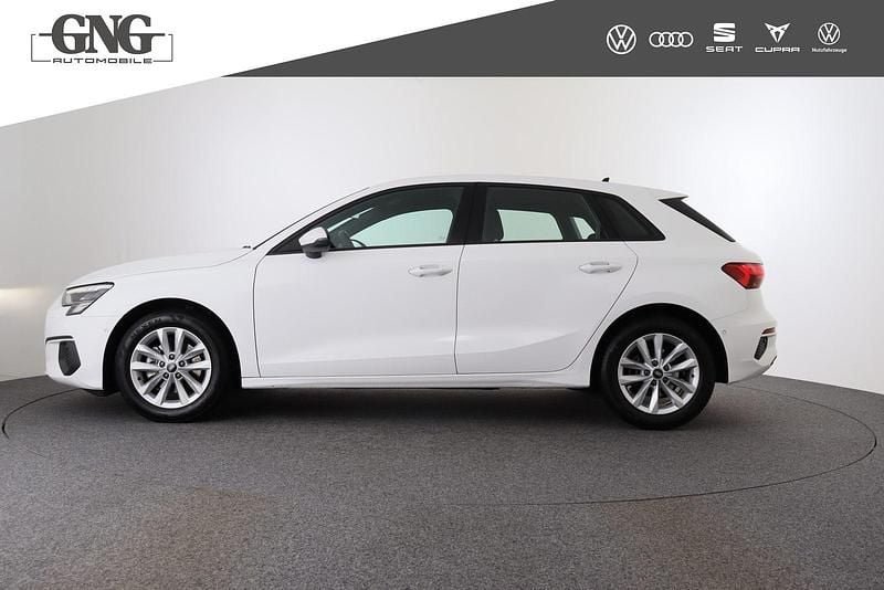 Gebraucht Audi A3 Attraction 150 PS (110 kW) 2022 Weiss Limousine