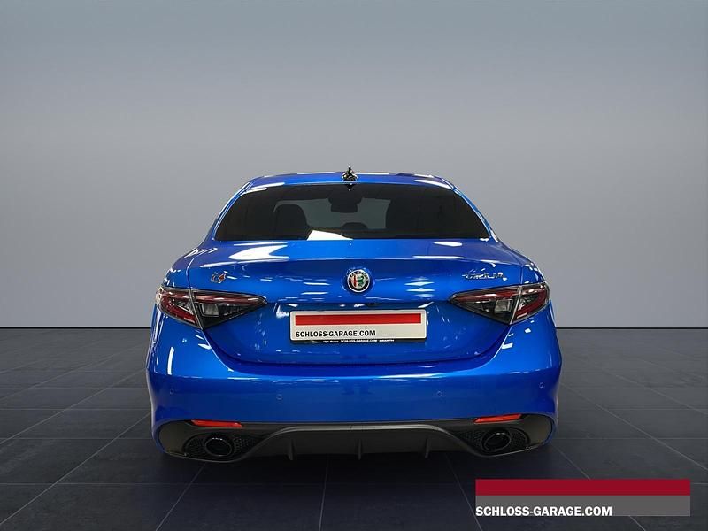 Neu Alfa Romeo Giulia Premium 280 PS (205 kW) 2025 Blau Limousine