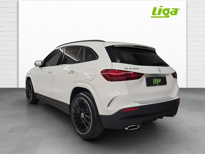 Neu Mercedes GLA200 AMG line 177 PS (130 kW) 2025 SUV