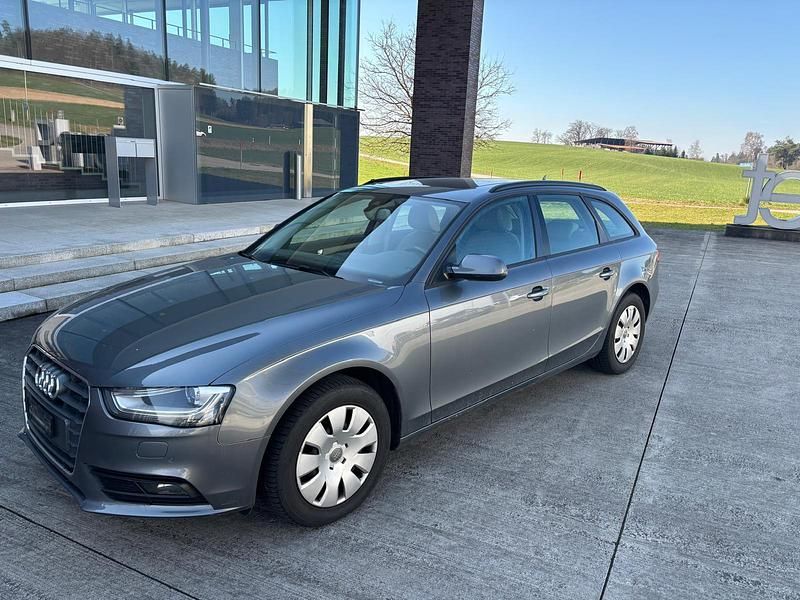 Gebraucht Audi A4 177 PS (130 kW) 2012 Kombi