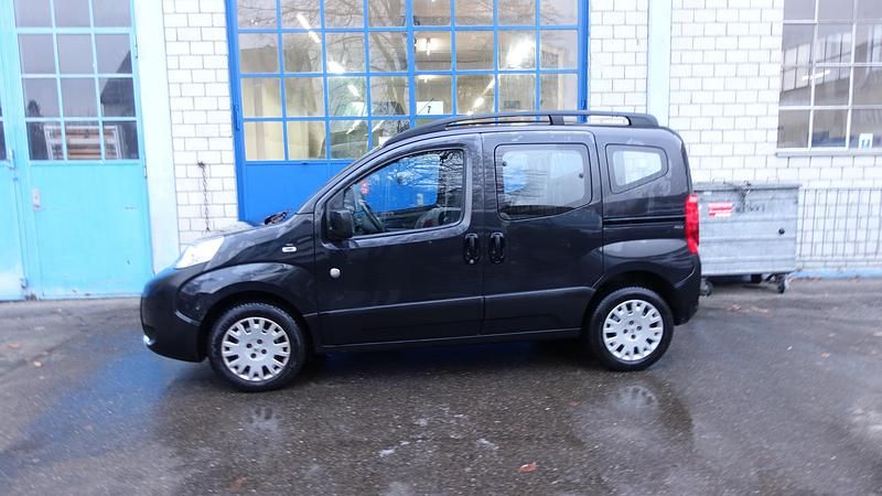 Gebraucht Peugeot Bipper Outdoor 73 PS (53 kW) 2013 Van / Kleinbus