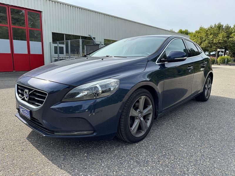 Gebraucht 2014 Volvo V40 Momentum Kombi | CHF 8’900 - Bild 1/4