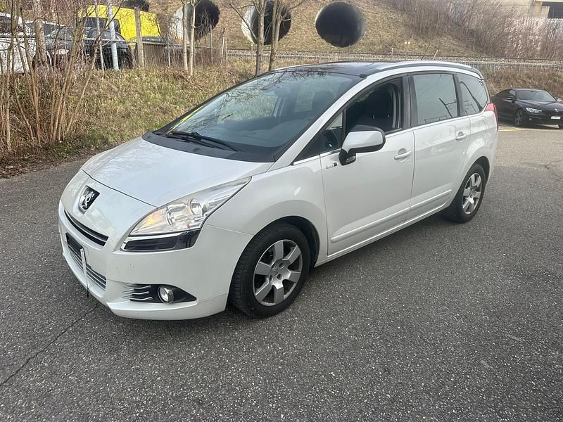 Gebraucht Peugeot 5008 156 PS (114 kW) 2014 Van / Kleinbus