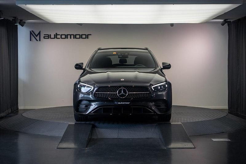 Gebraucht Mercedes E220 AMG line 194 PS (142 kW) 2021 Kombi