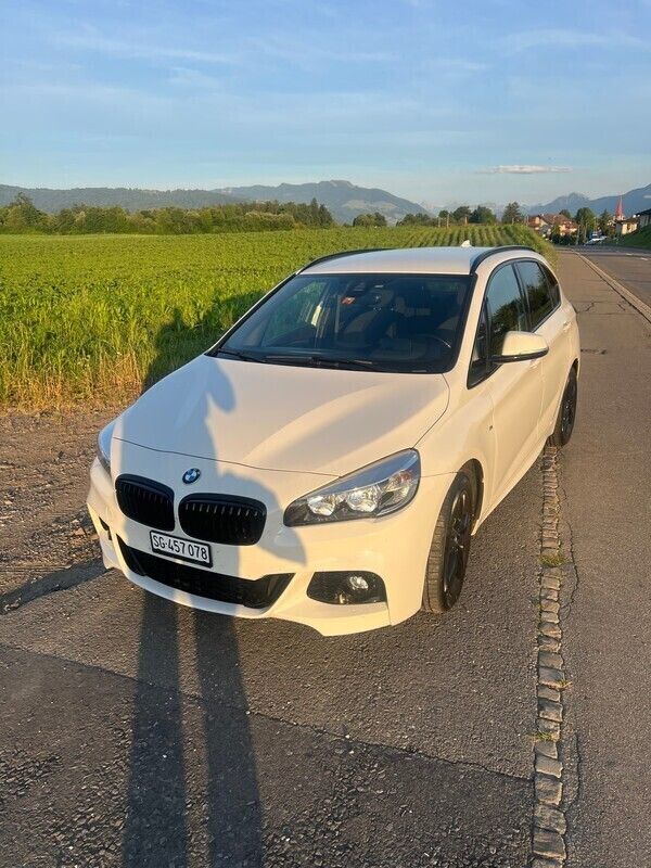 Gebraucht BMW 220 Active Tourer M Sport 190 PS (139 kW) 2015 Van / Kleinbus
