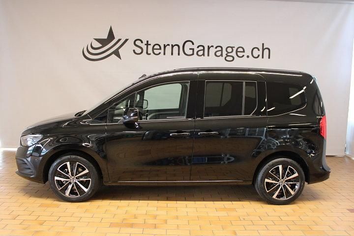 Gebraucht Mercedes EQT200 Progressive 89 kW (122 PS) 2024 Grau Van / Kleinbus