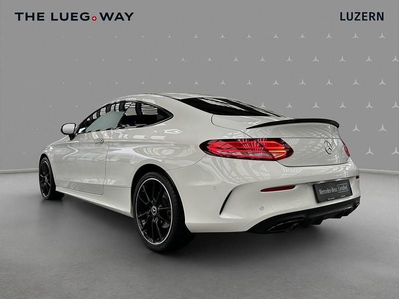 Gebraucht Mercedes C200 AMG line 184 PS (135 kW) 2022 Weiss Coupé